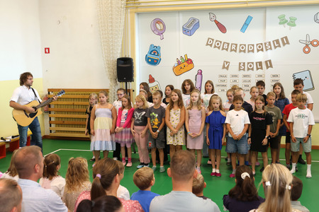 PRVI ŠOLSKI DAN BEGUNJE 17 FOTO LJUBO VUKELIČ
